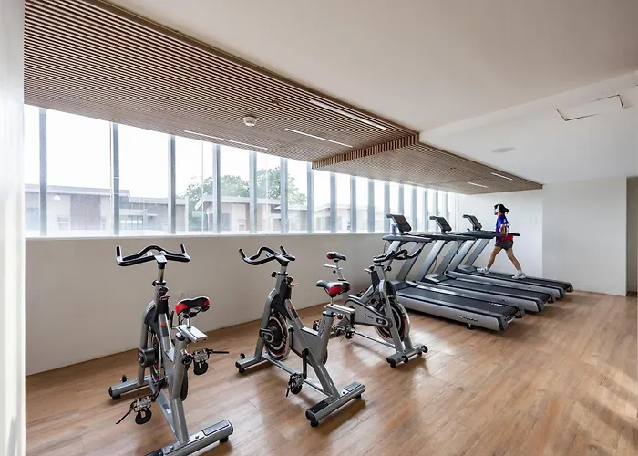 Kajas Luxe At Primeworld District Near Mactan-cebu International Airport 3*