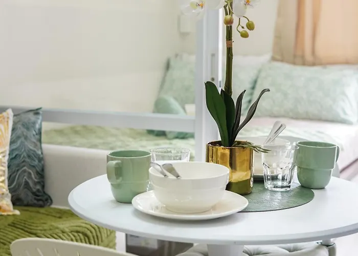 Aparthotel Kajas Luxe At Primeworld District Near Mactan-cebu International Airport