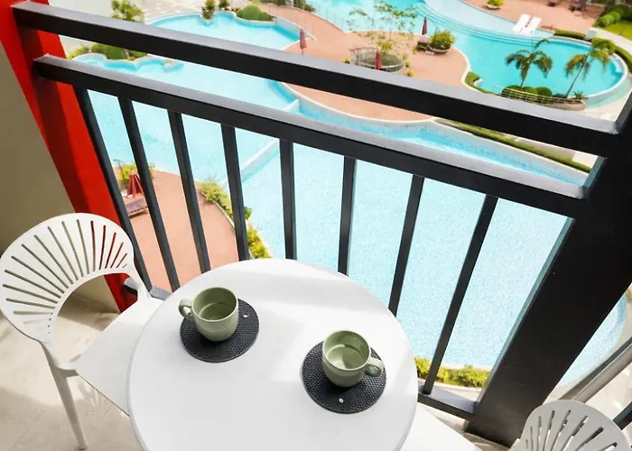 Kajas Luxe At Primeworld District Near Mactan-cebu International Airport Aparthotel